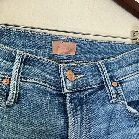 MOTHER The‎ Insider Step Fray Crop Jeans Out of the Blue Size 26 Women’s - Picture 5 of 10